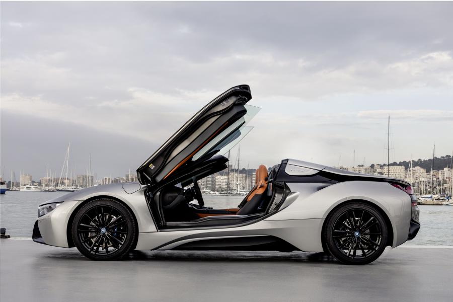  BMW i8 Roadster (I15) 2018 года  (WW) (фото 129 из 198)